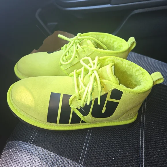 UGG Neumel Chukka Lime Green Women Boots Suede, Size 7 - Picture 3 of 8